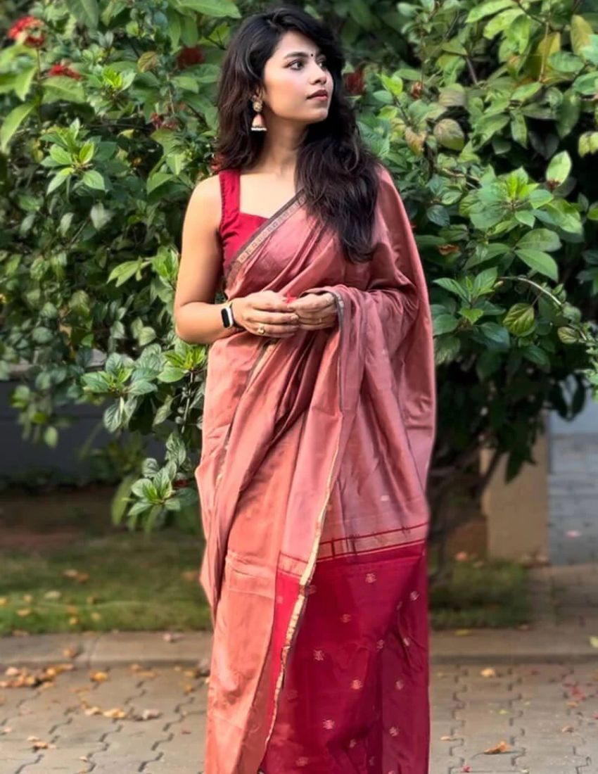 Peach Butti Banarasi Saree