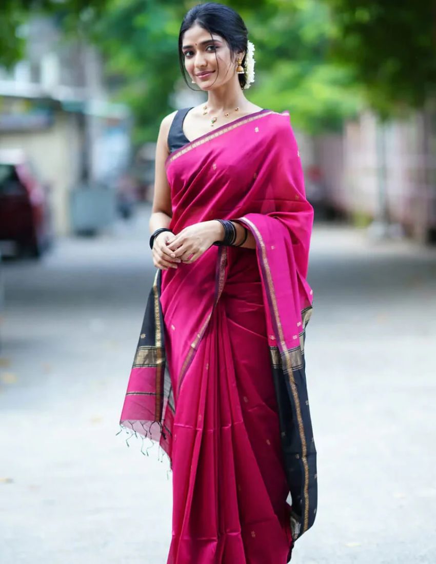 Gajri Butti Banarasi Saree