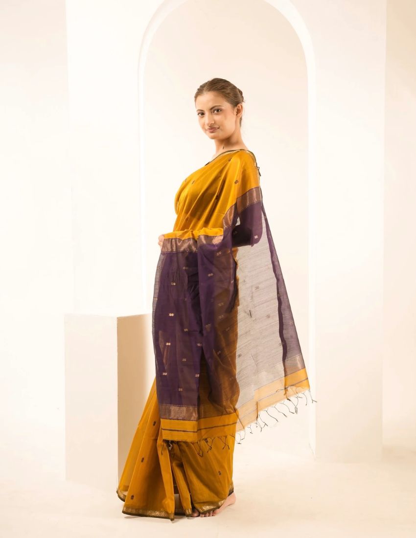 Gold Butti Banarasi Saree