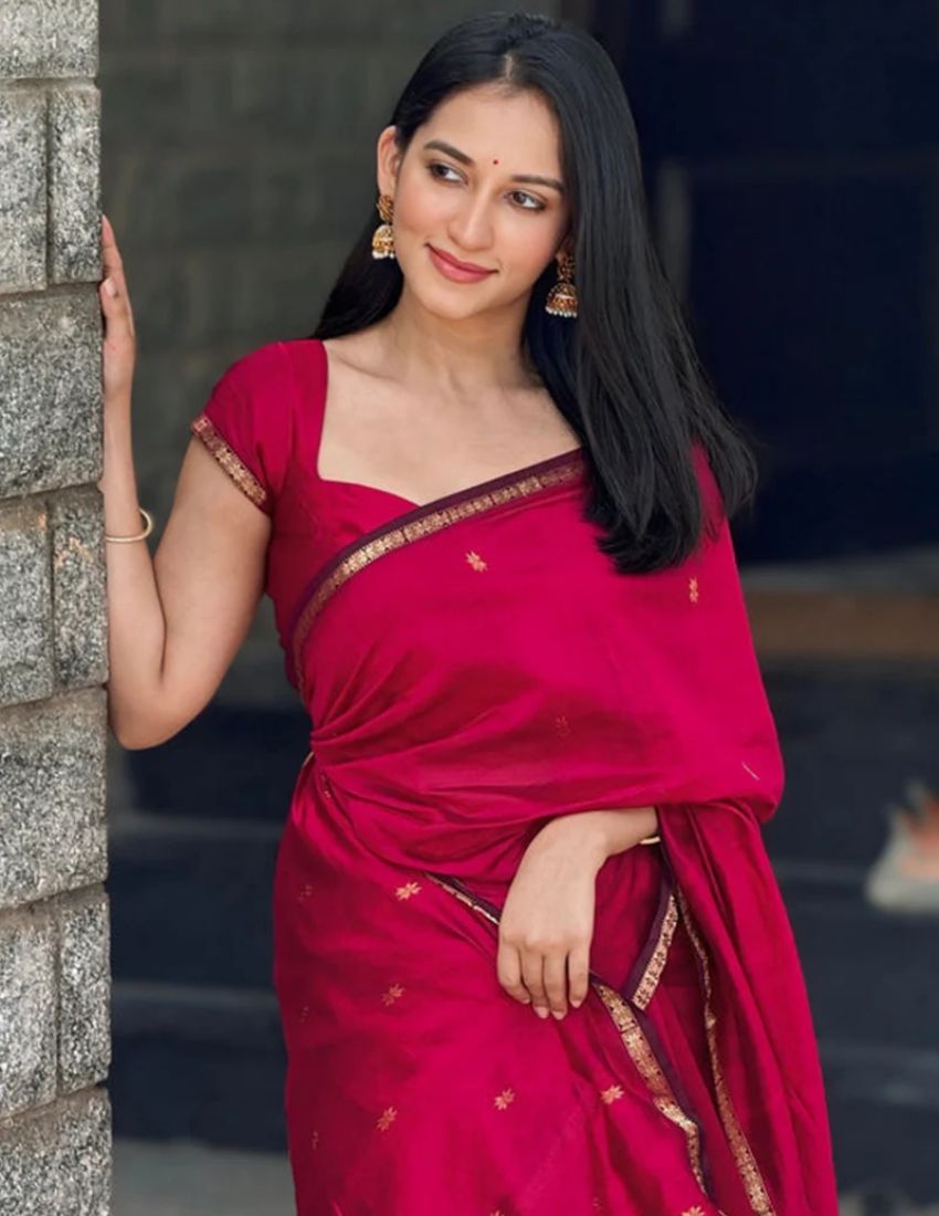 Gajri Butti Banarasi Saree