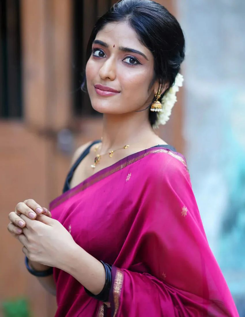 Gajri Butti Banarasi Saree