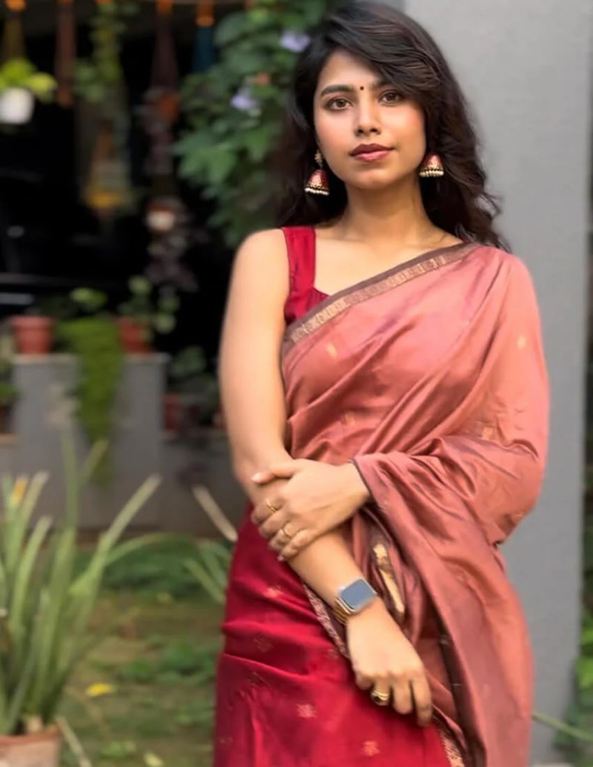 Peach Butti Banarasi Saree
