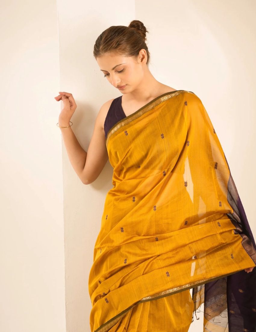 Gold Butti Banarasi Saree