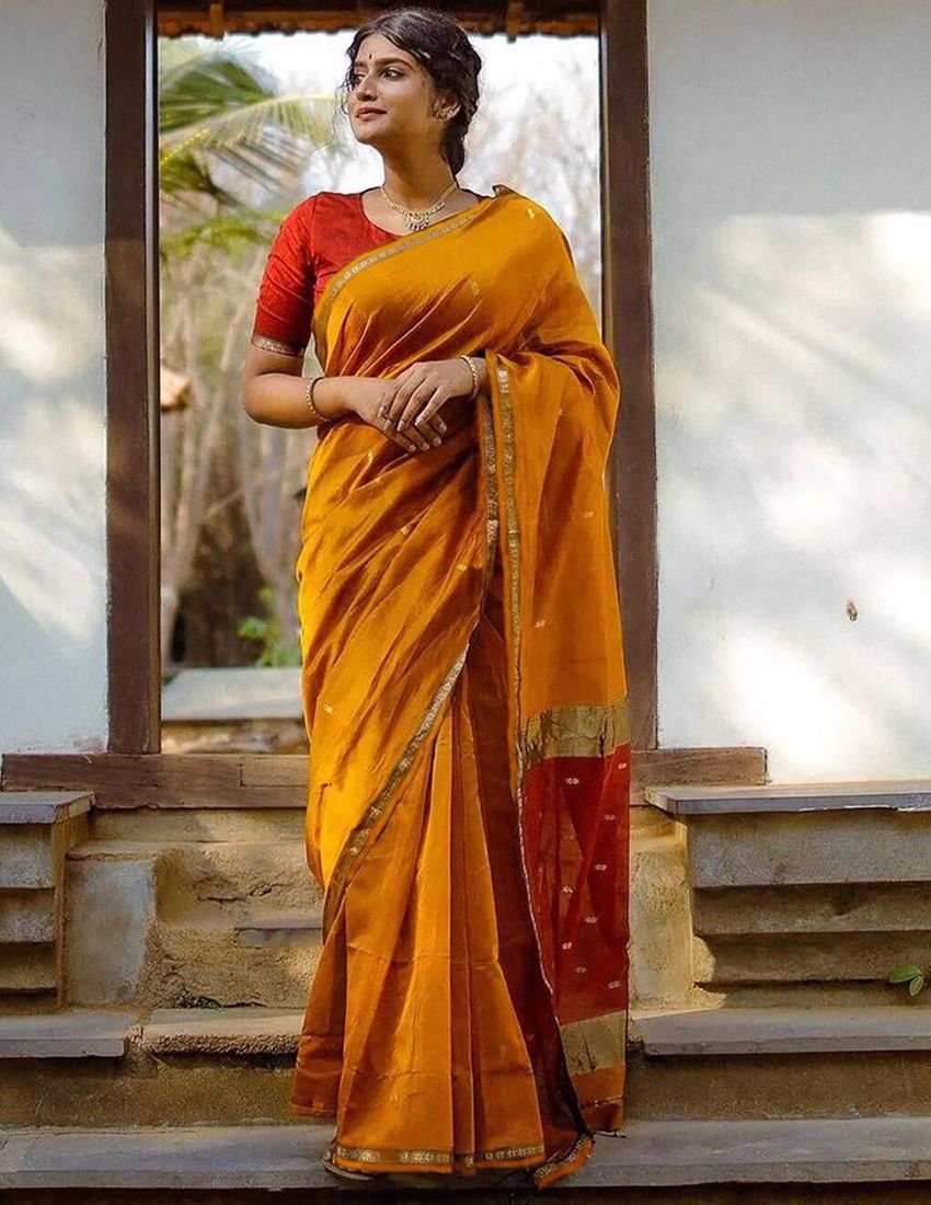 Yellow Butti Banarasi Saree