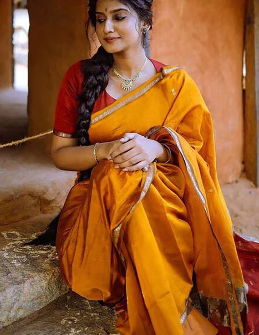 Yellow Butti Banarasi Saree