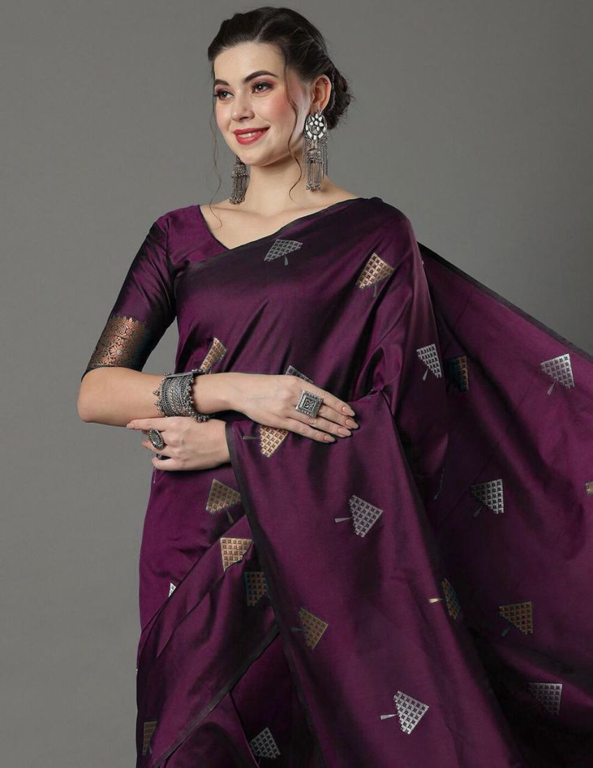 Wine Geometric Print Saree